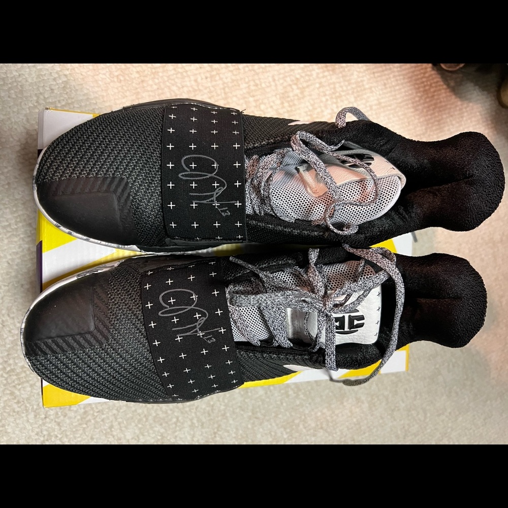 Adidas Harden basketball shoes